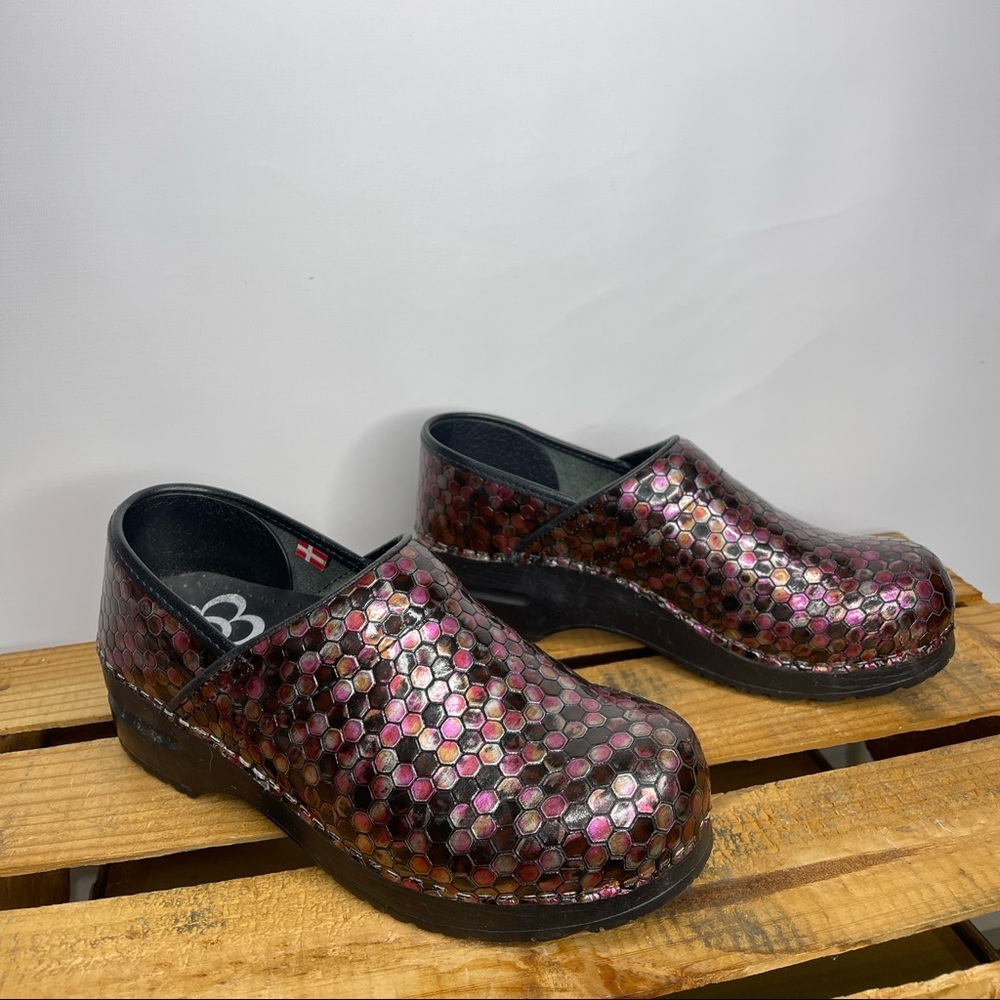Sanita RARE Professional Hex Clogs size 39